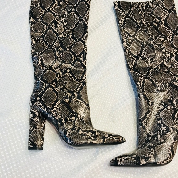 Steve Madden Triumph embosssed leather Knee boots - Picture 5 of 8